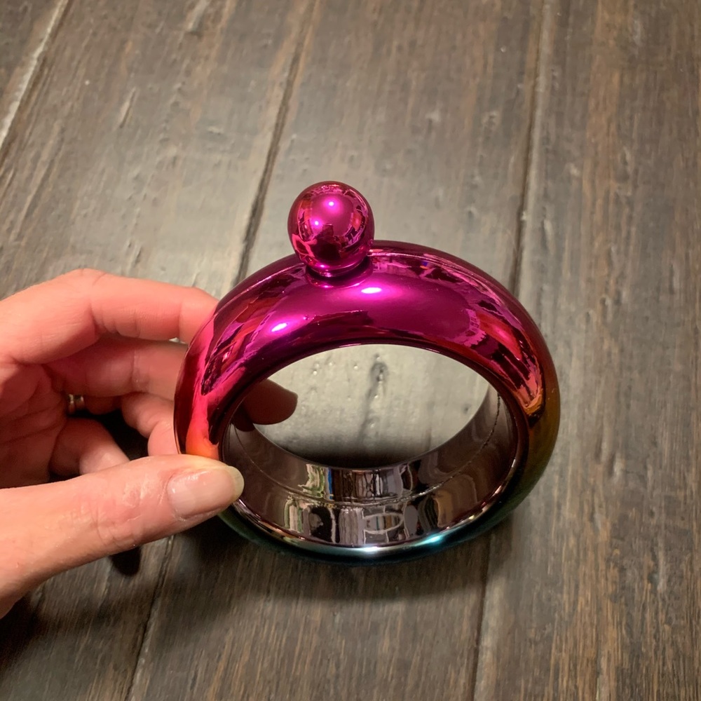 Flask bracelet